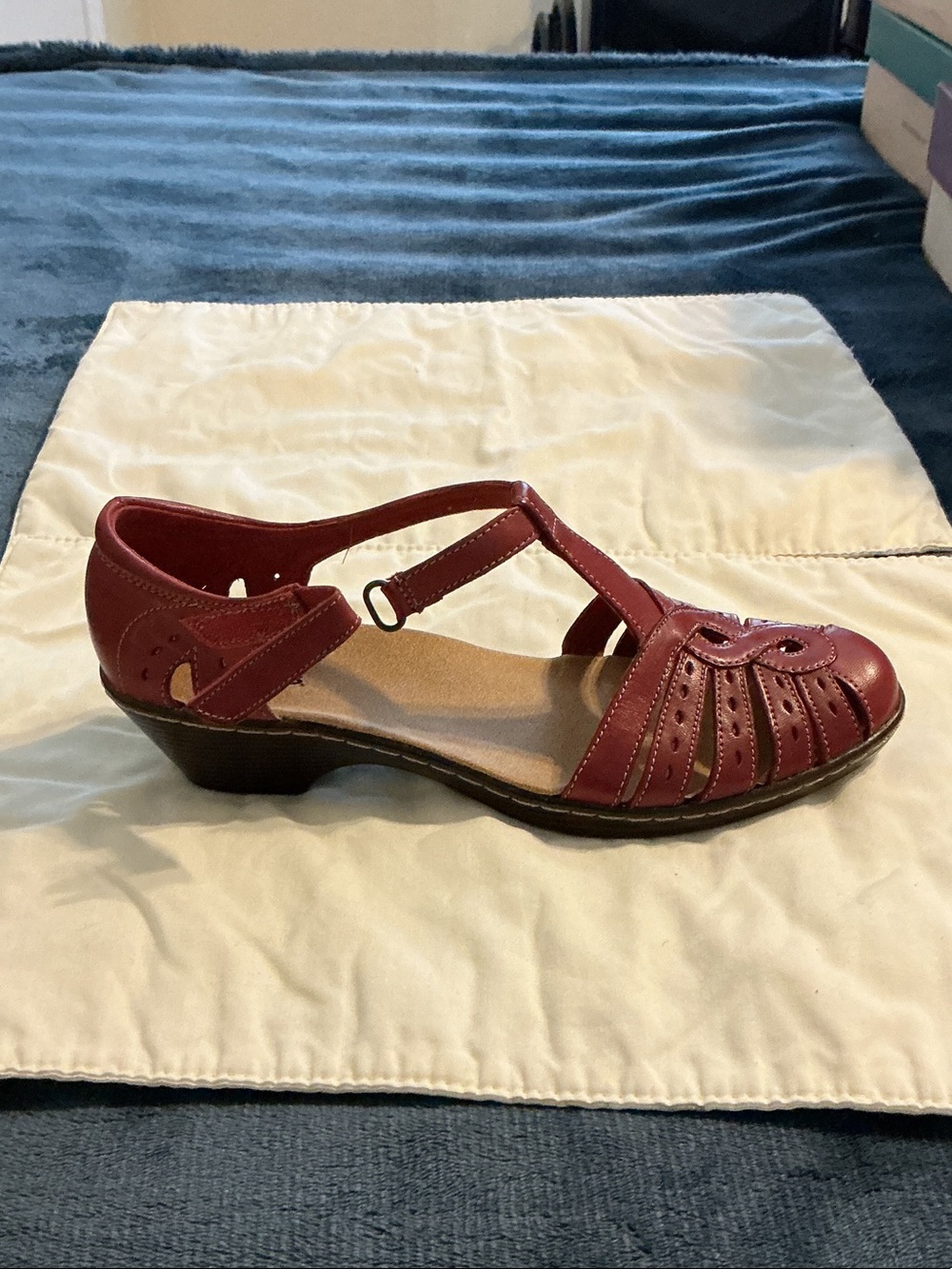 Clarks Women's Wine Red T-Strap Cutout Sandal